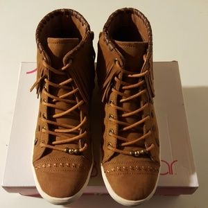 Sugar puddin fringe shoes girls size US 5